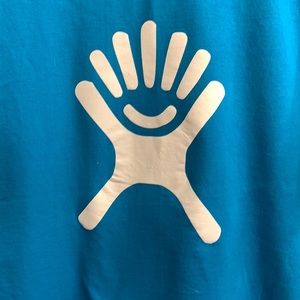 Hydroflask tshirt. Unisex size M. Logo is intact, photo is just showing wrinkles
